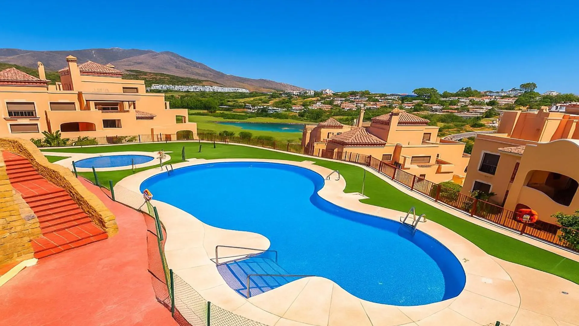 Lejlighed Dona Lucia Resort- Between Mountain And Sea Estepona Spanien